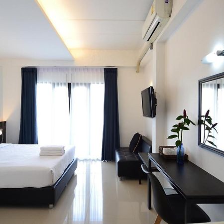 Isleep Guesthouse Τσιάνγκ Μάι Εξωτερικό φωτογραφία