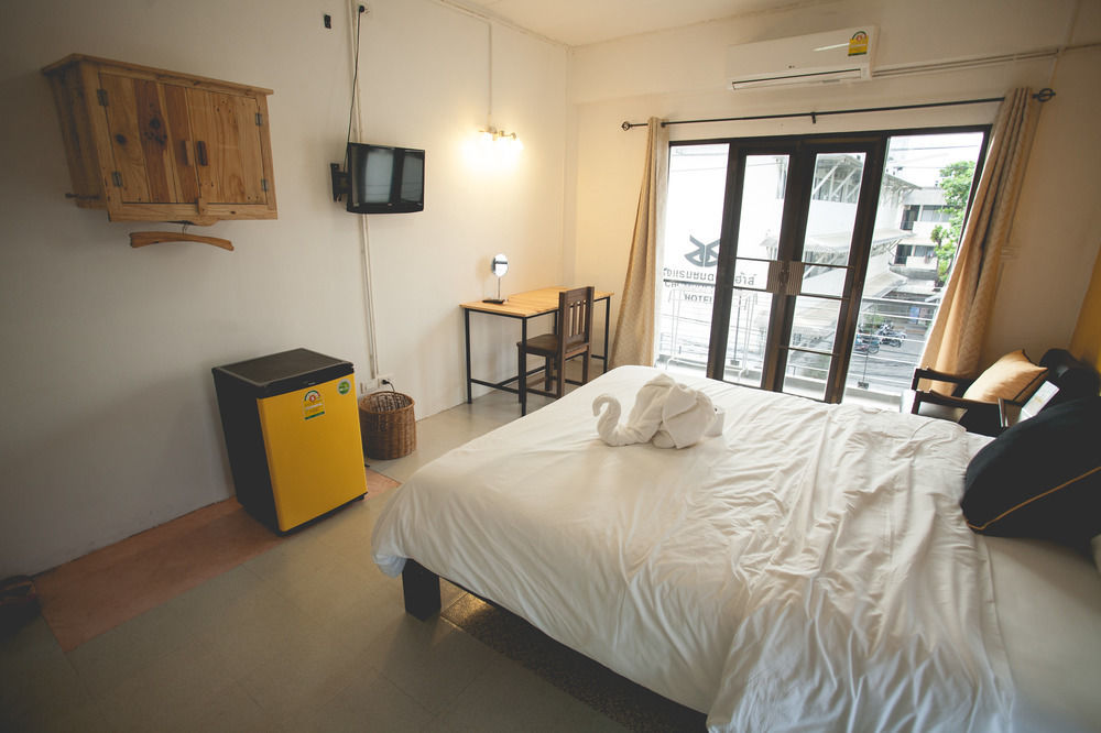 Isleep Guesthouse Τσιάνγκ Μάι Εξωτερικό φωτογραφία