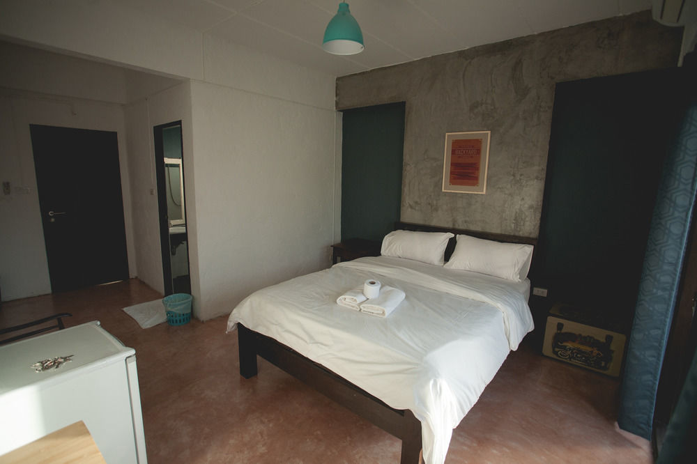 Isleep Guesthouse Τσιάνγκ Μάι Εξωτερικό φωτογραφία